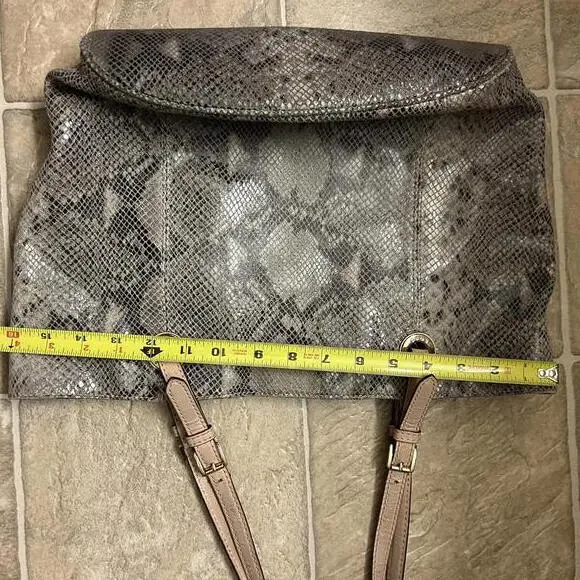 Michael Kors Tan Snakeskin Embossed Tote Bag Structured Everyday Handbag - Picture 9 of 9
